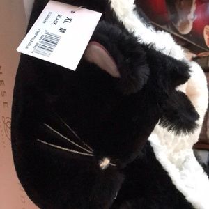 Chinese Laundry XL Medium Cat Scuffs